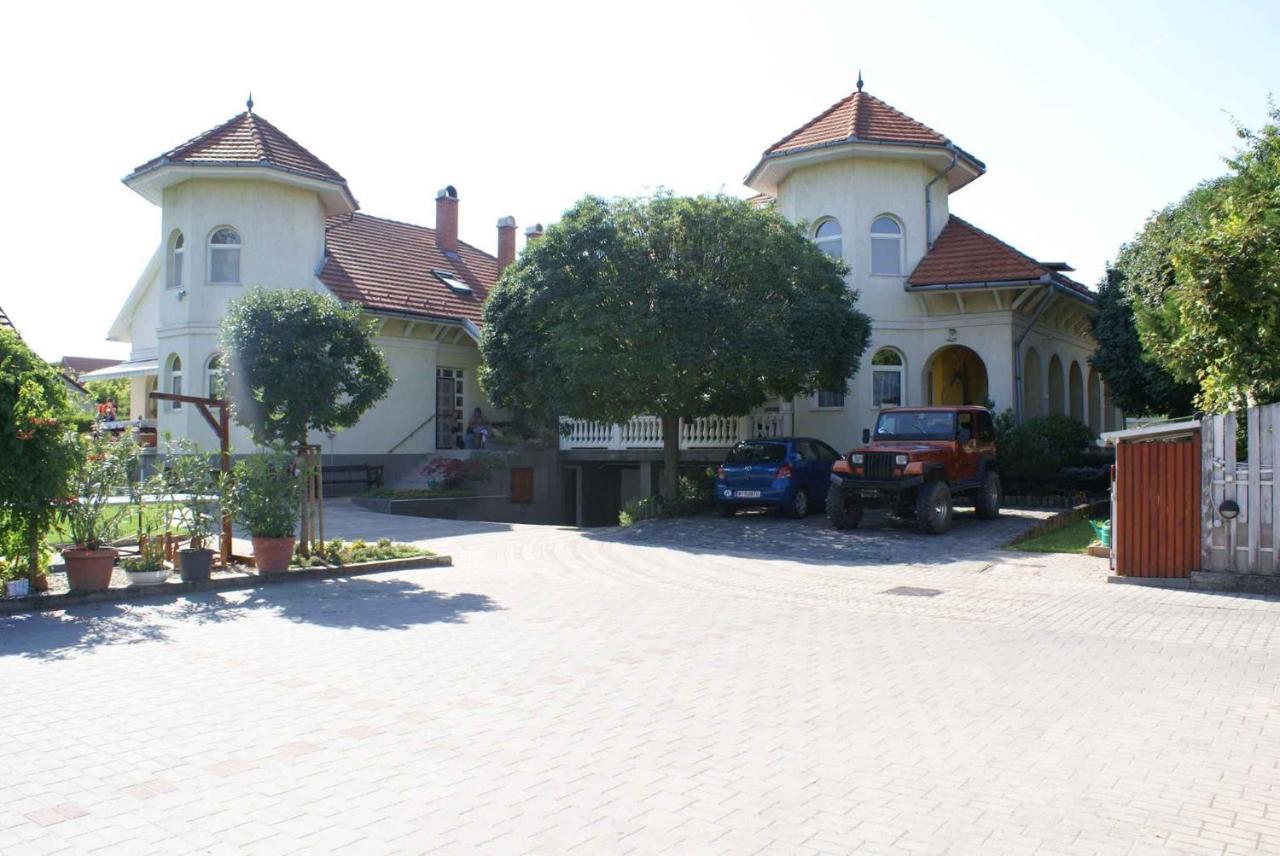 Apartment In Siofok/Balaton 19943 Eksteriør billede